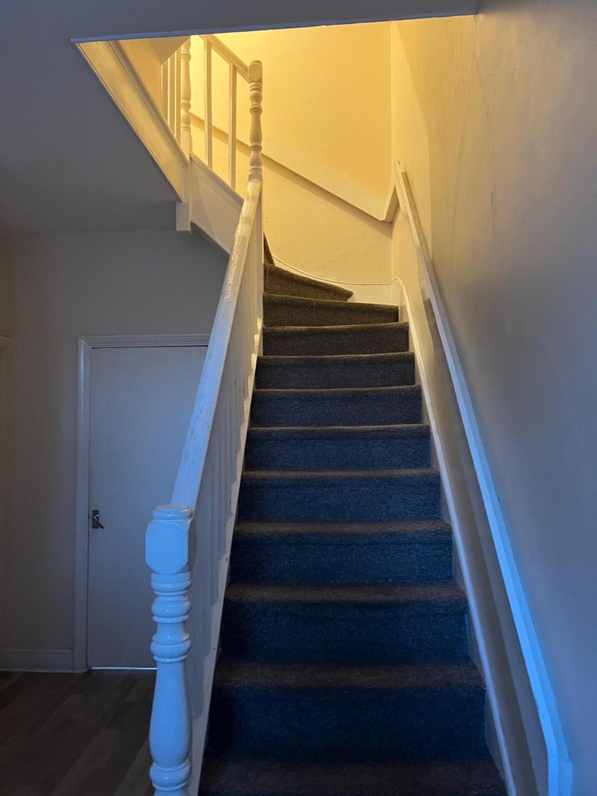 Gazde/Camere de închiriat Oxborne Uk - Gardner *
